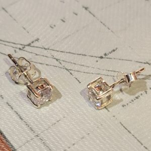 92.5 Silver 5mm Cubic zirconia (CZ) Stud Earring – 1gm